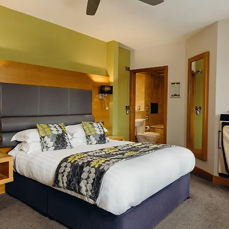 Hotell Crown By Compass Hospitality