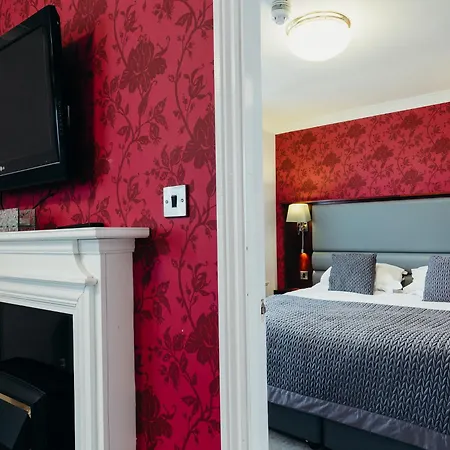 Crown By Compass Hospitality Scarborough