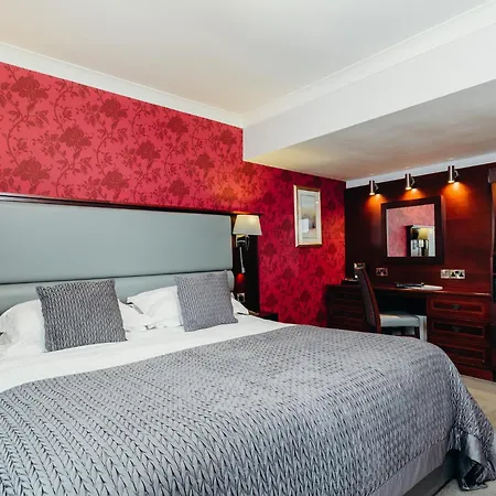 Crown By Compass Hospitality Hotell