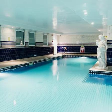 Crown By Compass Hospitality Scarborough