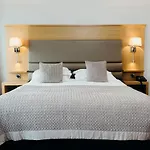 Crown By Compass Hospitality 4* 스카버러