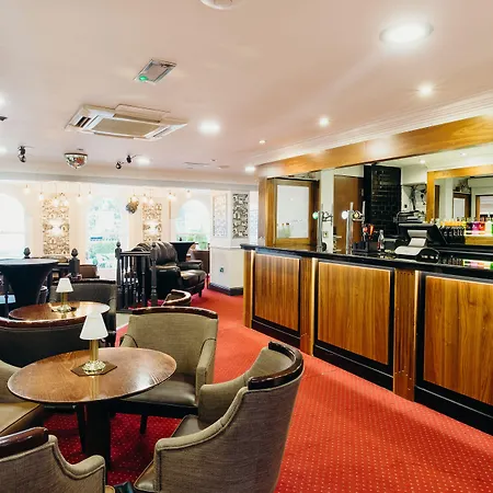 Crown By Compass Hospitality סקארבורו