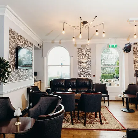 Crown By Compass Hospitality Scarborough