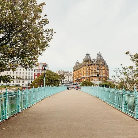 Crown By Compass Hospitality 4* Scarborough