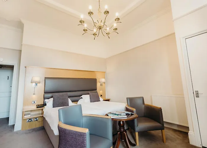 Crown By Compass Hospitality Scarborough