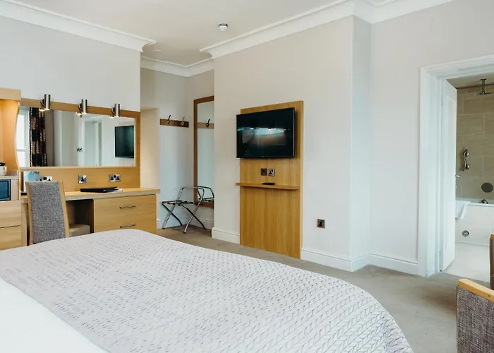 Crown By Compass Hospitality Hotel Scarborough