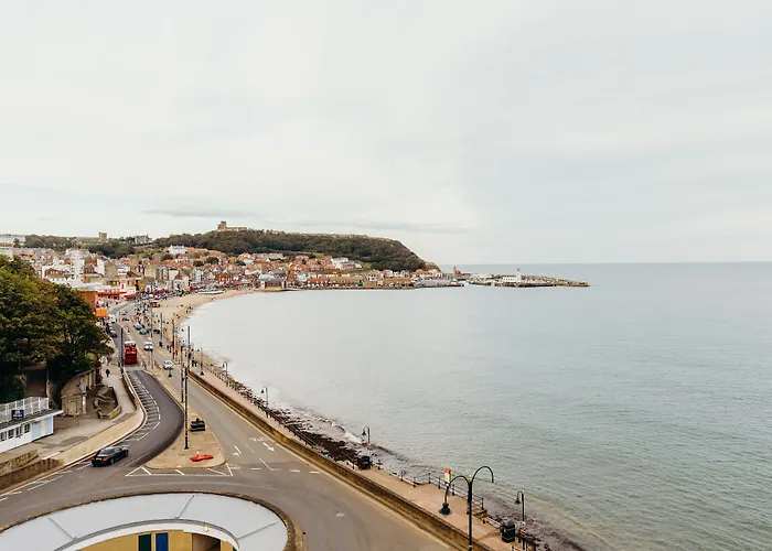 Hotel Crown By Compass Hospitality 4*