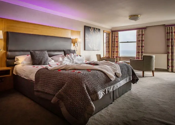 Hotel Crown By Compass Hospitality Scarborough