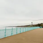 Crown By Compass Hospitality Scarborough