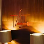 Crown By Compass Hospitality 4*