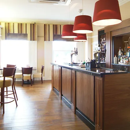 Crown By Compass Hospitality Σκάρμπορο